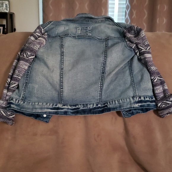 Jean jacket - Picture 3 of 3